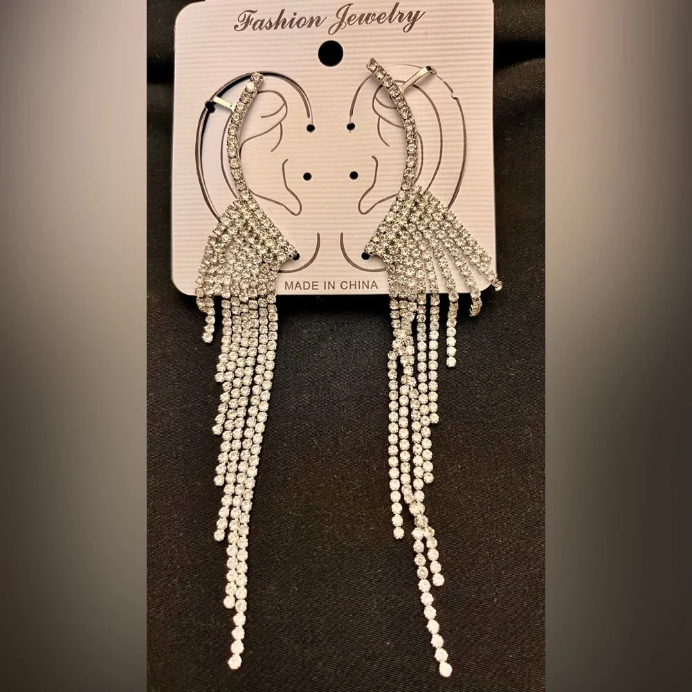 NWT Silver Rhinestone Waterfall Dangle Ear Cuffs Shimmering Crystal Statement - Picture 4 of 11